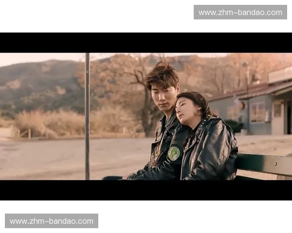 红枫与巨龙的博弈:一场跨越半个地球的生活美学与未来豪赌 红枫与巨龙的博弈:一场跨越半个地球的生活美学与未来豪赌